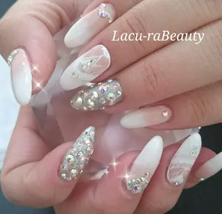 ネイル 小顔と腸の専門店 ラクーラビューティのエステ・リラクイメージ