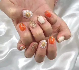 ネイル SAPHIR NAGISAのマツエク・マツパデザイン
