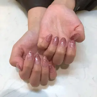 ネイル Raviy  新宿店所属・わたなべ あやかのネイルデザイン