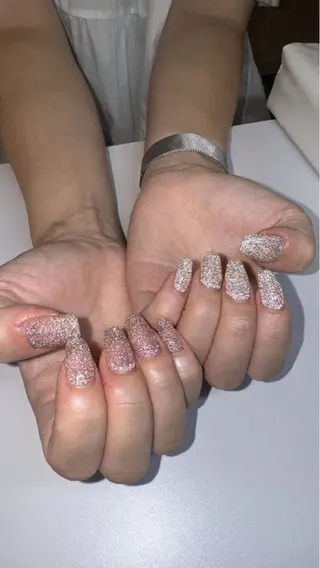 ネイル 濱岡 咲のネイルデザイン