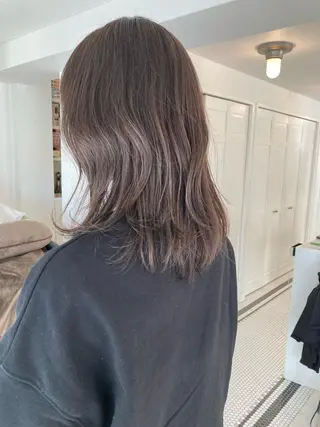 ミディアム カラー お洒落ベージュ🤎 代官山shibukiのヘアスタイル