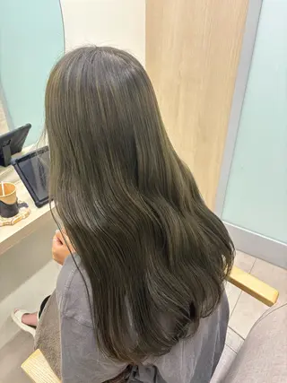 ロング カラー Uni江坂所属・小林⠀ 咲羽のヘアスタイル