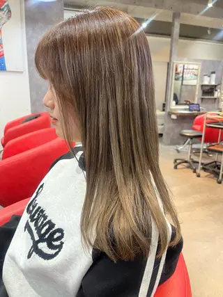 セミロング カラー 駅チカ【ali'i】 アリイ花崎友美☘のヘアスタイル