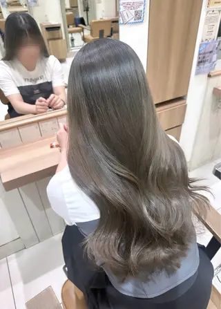 ロング カラー ヘアアレンジ レイヤーカット🪽 𝐼𝐾𝑈𝑀𝐼のヘアスタイル