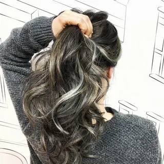 セミロング カラー レイヤー⭐️カラー ⭐️平川雅史のヘアスタイル