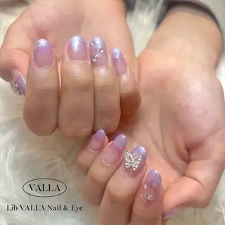 ネイル LIB VALLA Yuri🍭🖤のネイルデザイン