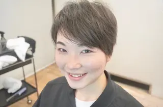 brut(ブリュット)所属・秋葉 一郎のヘアスタイル