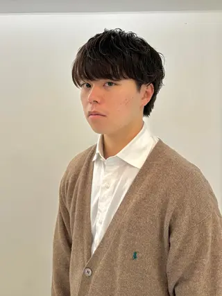 ショート コテ巻き風パーマ/ キミシマカイトのヘアスタイル