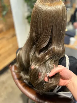 ロング カラー 艶髪/レイヤー 🦋MIYUUのヘアスタイル