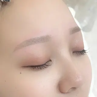 アイブロウ Hitomi/ 練習モデル募集中のヘアスタイル