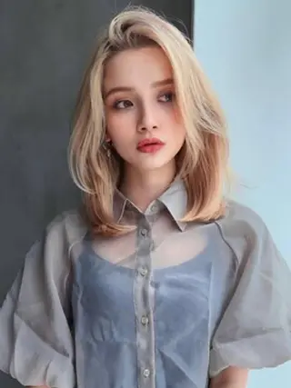 ミディアム カラー ✖️リーアキト LEEAKITO✖️のヘアスタイル