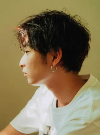 メンズ ブリーチなしWカラー /酸性ストレート河本のヘアスタイル