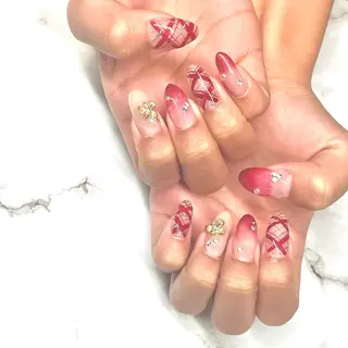 ネイル beamerci🌼 SHIORIのネイルデザイン