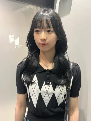 セミロング 韓国風艶カラー 🇰🇷🩶/REIのヘアスタイル