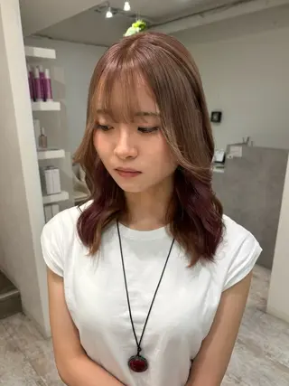 セミロング カラー ate.心斎橋 まゆのヘアスタイル