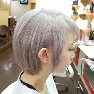 ショート カラー 植田 /エクステ /ブリーチ/髪質改善のヘアスタイル
