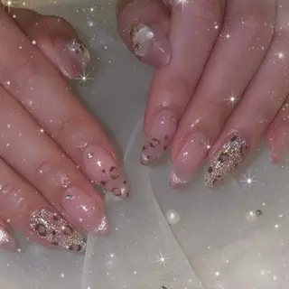 ネイル LUANA所属・LUANA ジュリのネイルデザイン