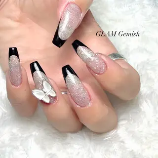 ネイル 藤崎 恵梨香のネイルデザイン