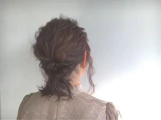 ミディアム セミロング ヘアアレンジ マンツーマン施術🦋 ayajuのヘアスタイル