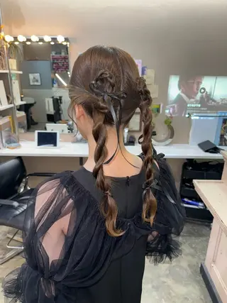 セミロング MIES amane(アマネ)のヘアスタイル