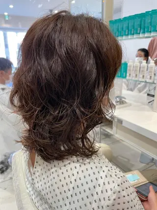 ミディアム パーマ JERICHO HAIR所属・河野 由佳の眉毛・アイブロウイメージ