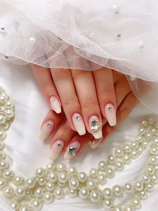 ネイル DoReMiサロン チョウのネイルデザイン