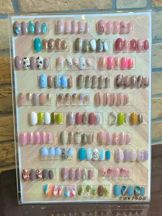 ショート カラー ネイル ネイルサロン リリーブランシュ所属・森 瑞紀のネイルデザイン