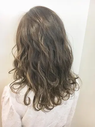 セミロング カラー 永井 大希のヘアスタイル