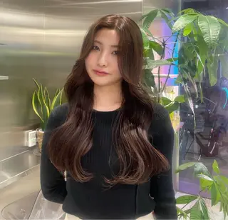 ロング カラー クルミ/ 💕ワンホンネイルのネイルデザイン