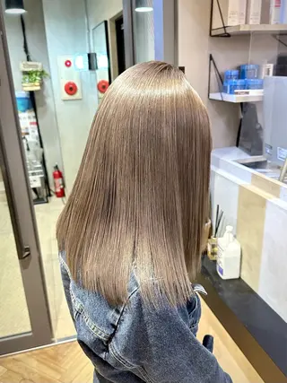 セミロング カラー 髪質改善特化サロン ICONIQ天神店のヘアスタイル