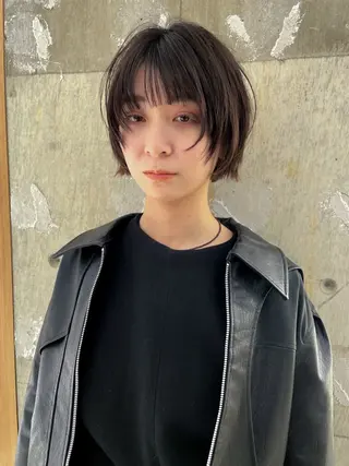 ショート カラー パーマ/レイヤー 岩山丈一郎のヘアスタイル