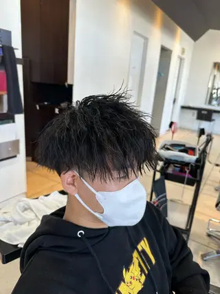 ショート ”メンズ”垢抜け🔥 QUATRO片岡のヘアスタイル