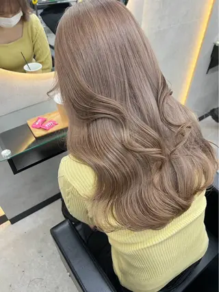 ロング 宮田 優花のヘアスタイル