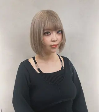 ミディアム 🤍ハル🤍/モテ髪 ヘア🎀/ハイトーンのヘアスタイル