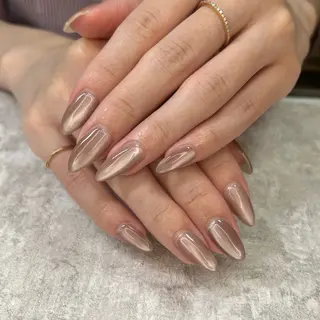 ネイル EMUR Ioriのネイルデザイン