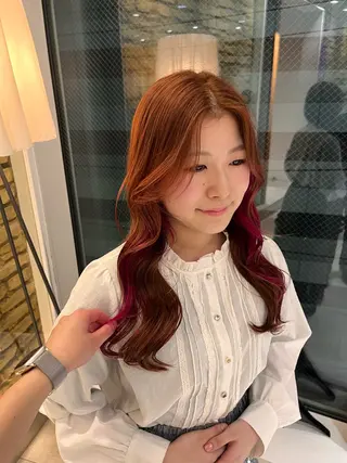 ロング カラー hair make BEHIVE ichibancho AVEDA所属・渡邉  日向子 ・レイヤー、縮毛矯正のヘアスタイル