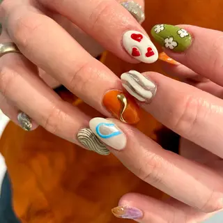 セミロング m kaori𓃟のネイルデザイン