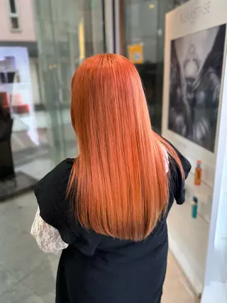 カラー DECOR所属・DECOR 塩浦 鈴のヘアスタイル