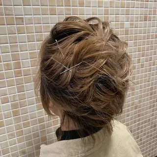 ショート ヘアアレンジ インナーカラー🧸 suzunaのヘアスタイル