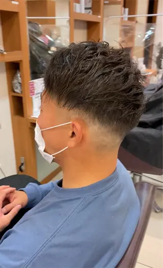 メンズ ミルクティーベージュ 山本勝志のヘアスタイル