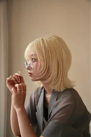 ミディアム SiSTA 自由が丘所属・自由ヶ丘 ボブ/レイヤーのヘアスタイル