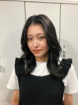 カラー Kurumi Nakayamaのヘアスタイル