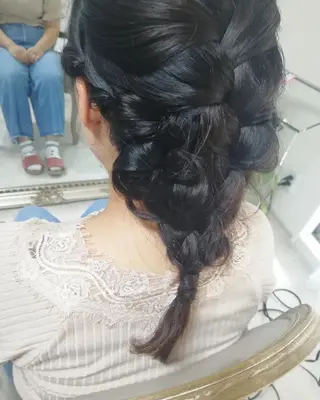 ヘアアレンジ ロング See by merのマツエク・マツパデザイン