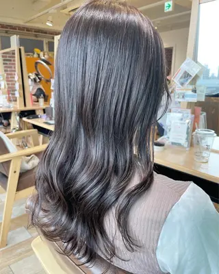 カラー 石渡このみ 🍊レイヤーカットのヘアスタイル