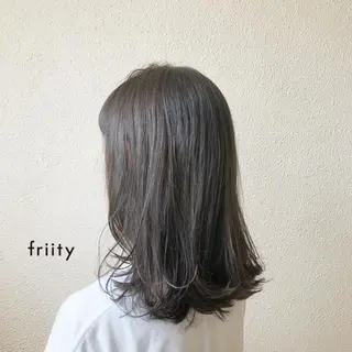 ミディアム カラー 中司 莉菜のヘアスタイル