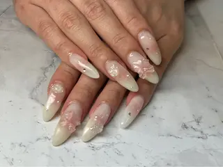 ネイル Queennail 北堀江AYAのネイルデザイン
