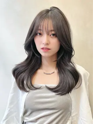 セミロング カラー 大人韓国ヘア🇰🇷 蒲生優のヘアスタイル