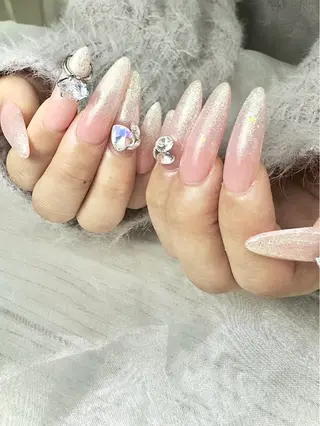 ネイル Nail studio No8 -ネイルスタジオナンバーエイト-所属・Nailstudio No8のネイルデザイン