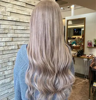 セミロング カラー サロウィン千葉所属・サロウィン千葉店 Toshikiのヘアスタイル