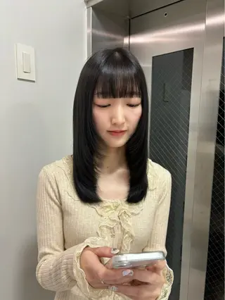 セミロング カラー Beleza Era所属・韓国レイヤー/ 縮毛矯正🎀minaのヘアスタイル